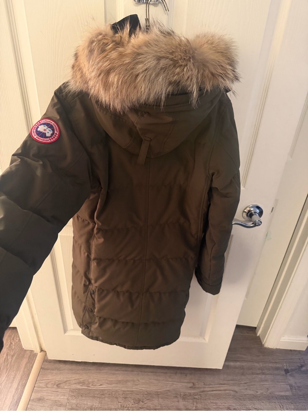 Canada Goose Military Green Puffer Jacket - Picture 4 of 8
